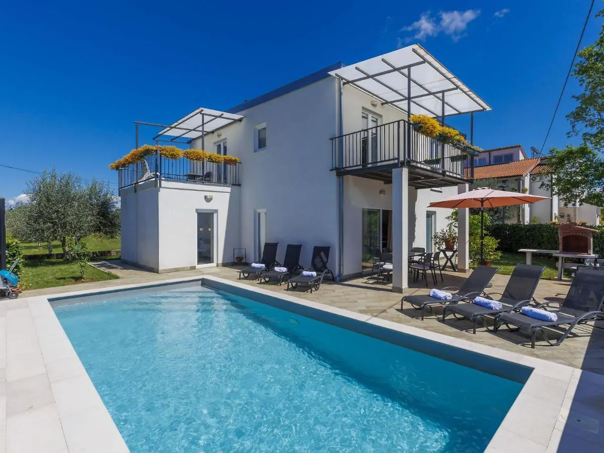 Holiday Home Villa Sosi By Interhome Умаг