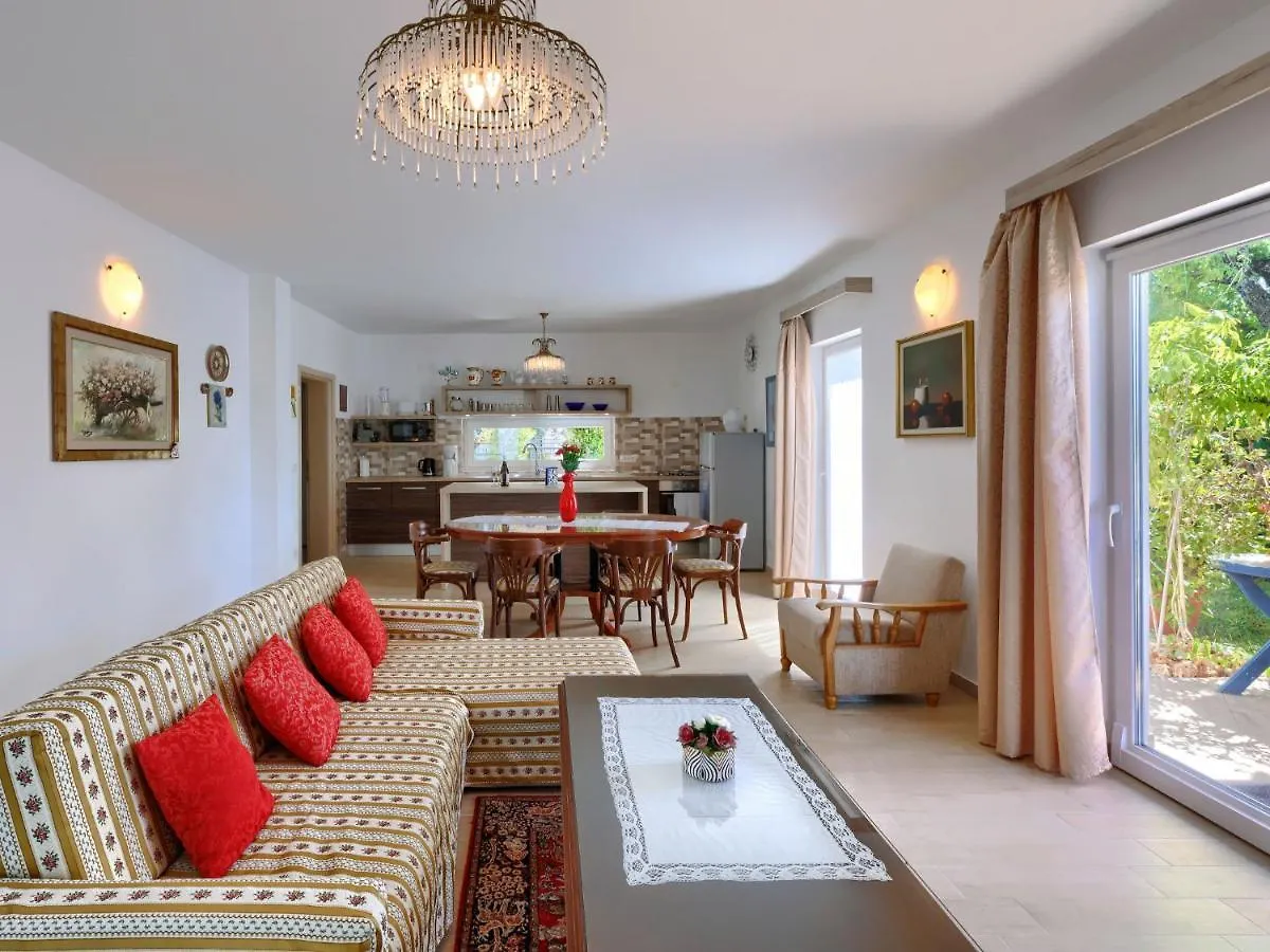 Holiday Home Villa Sosi By Interhome Умаг